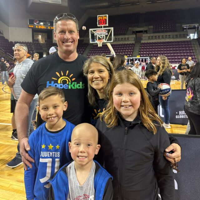 Earlier this month the Dream On 3 Rocky Mountain Community had a blast during their @harlemglobetrotters Day Dream! Six families from @childrenscolo, Colorado Springs and @HopeKidsInc Colorado were able to enjoy the Globetrotters up close and personal. We sat courtside and participated in a team Q&A and had lots of fun interaction with the players before gametime. During the game we had a blast sitting right by where the players ran out on to the court giving high fives and cheering loudly! We love these smiles. 🙂
